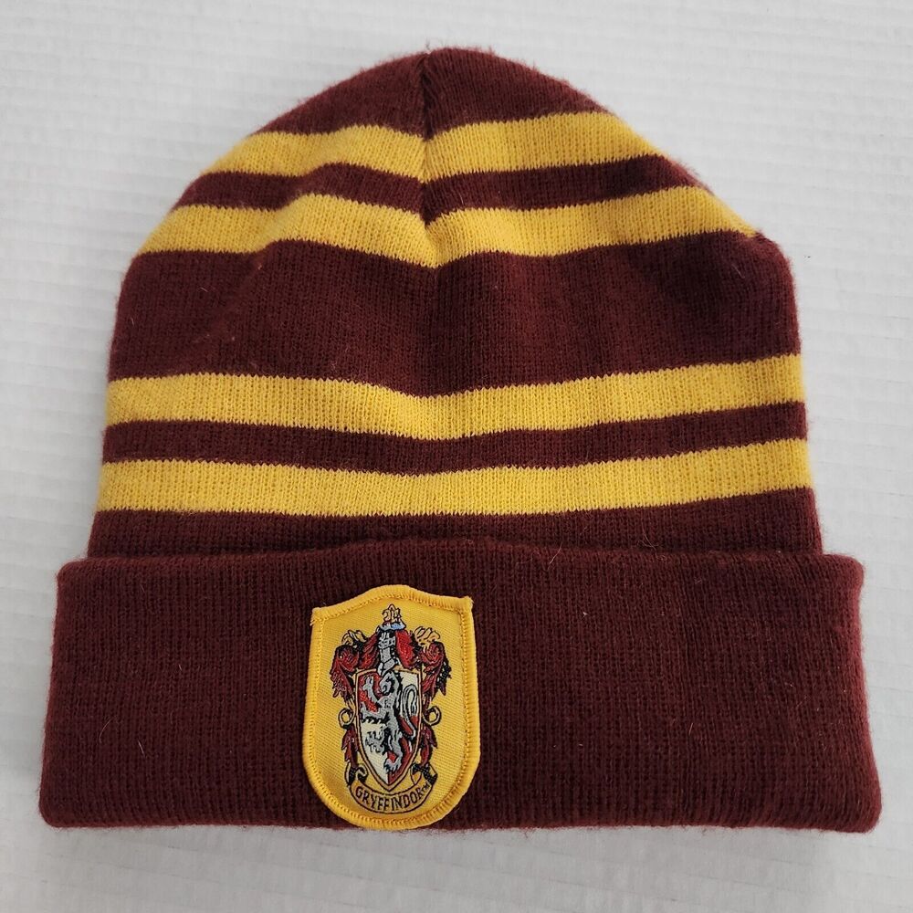 Harry Potter GRYFFINDOR Maroon Yellow Striped Acrylic Knit Winter Beanie…